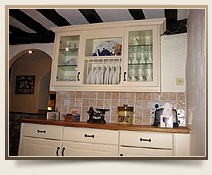 Beautiful Shaker Style Country Kitchen
